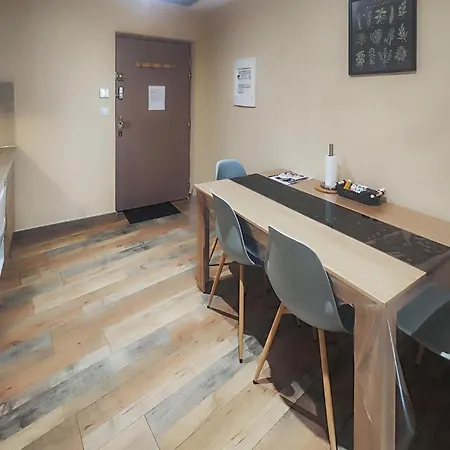 Apartamento Cozy In Chinian With Wifi
